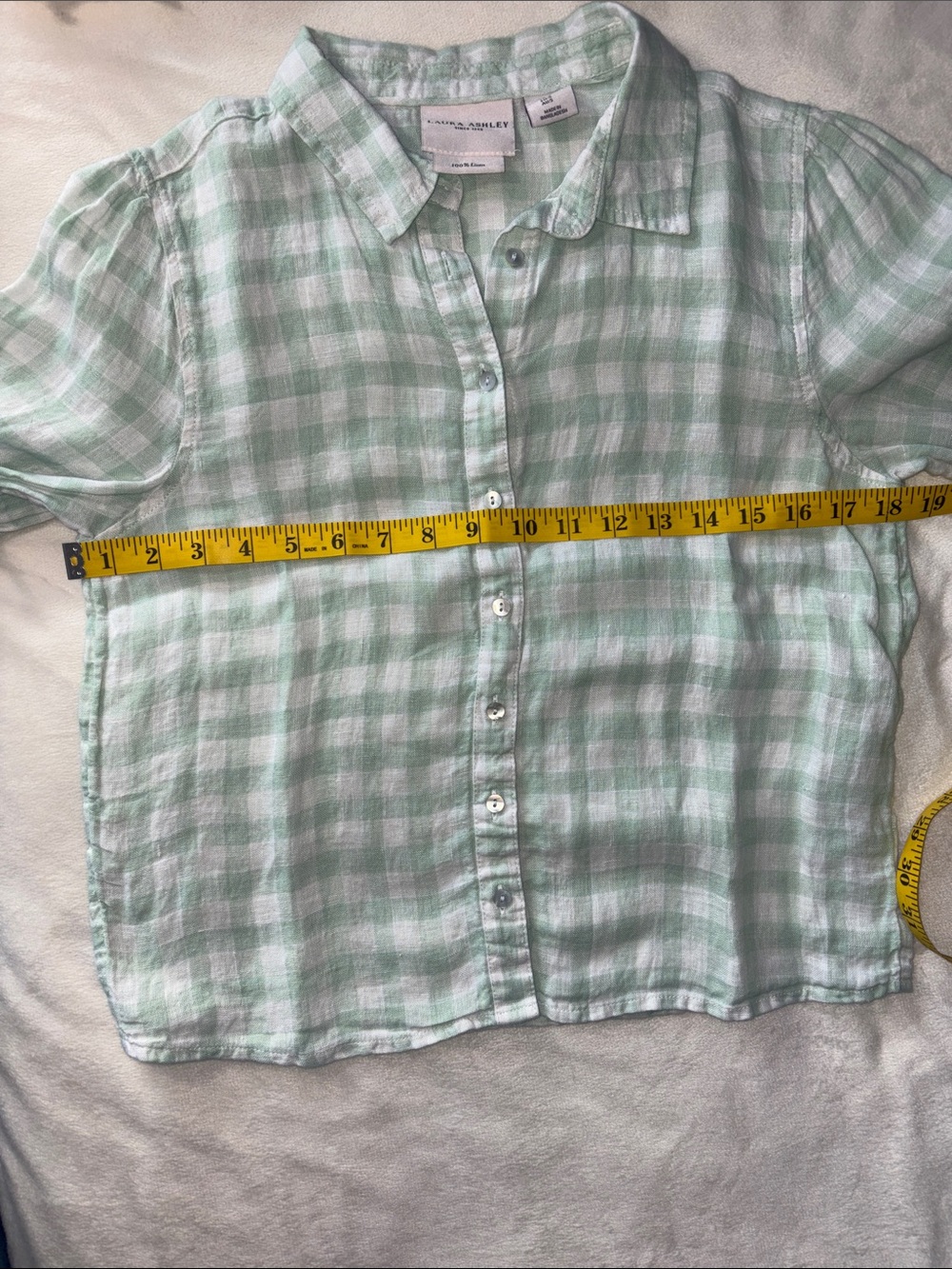 Laura Ashley Gingham Cropped Button Up Shirt - Picture 4 of 5